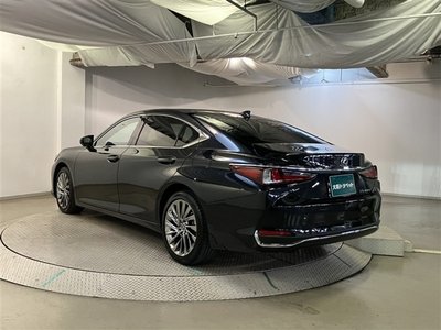 صورة 6 لـ 2025 Lexus ES