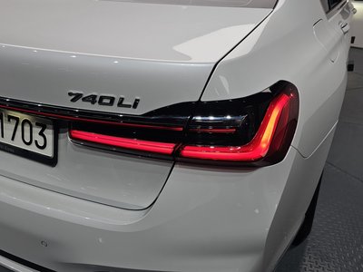 BMW 7 SERIES - 10