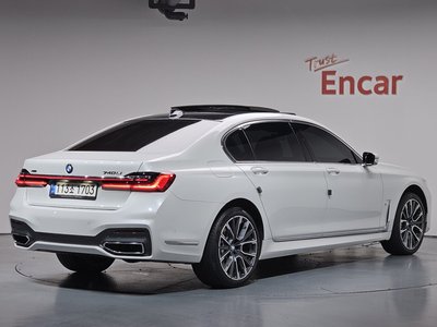 BMW 7 SERIES - 2
