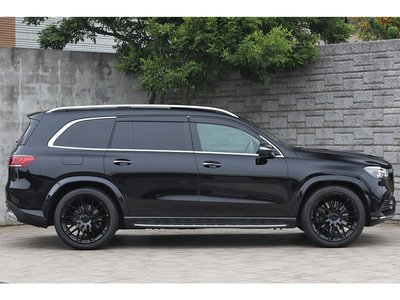 MERCEDES-BENZ GLS - 10