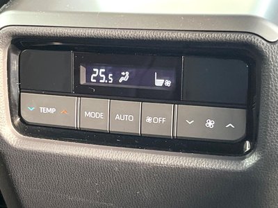 2025 Toyota LAND CRUISER 250 — миниатюра 26