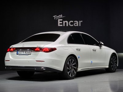 MERCEDES-BENZ E-CLASS - 3