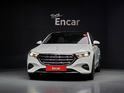 MERCEDES-BENZ E-CLASS - 2