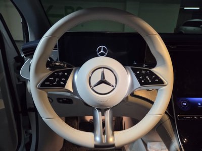 MERCEDES-BENZ EQE - 6