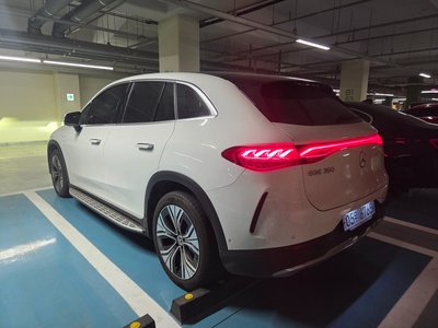 MERCEDES-BENZ EQE - 2