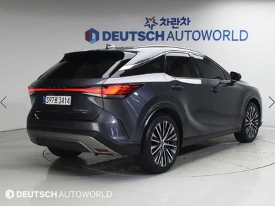 2023 Lexus RX photo 5