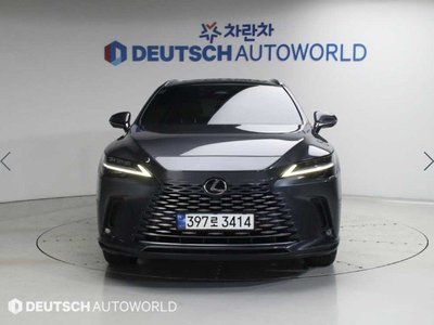 2023 Lexus RX photo 2