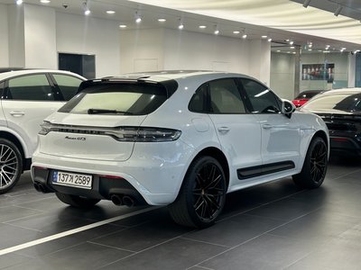 PORSCHE MACAN - 6