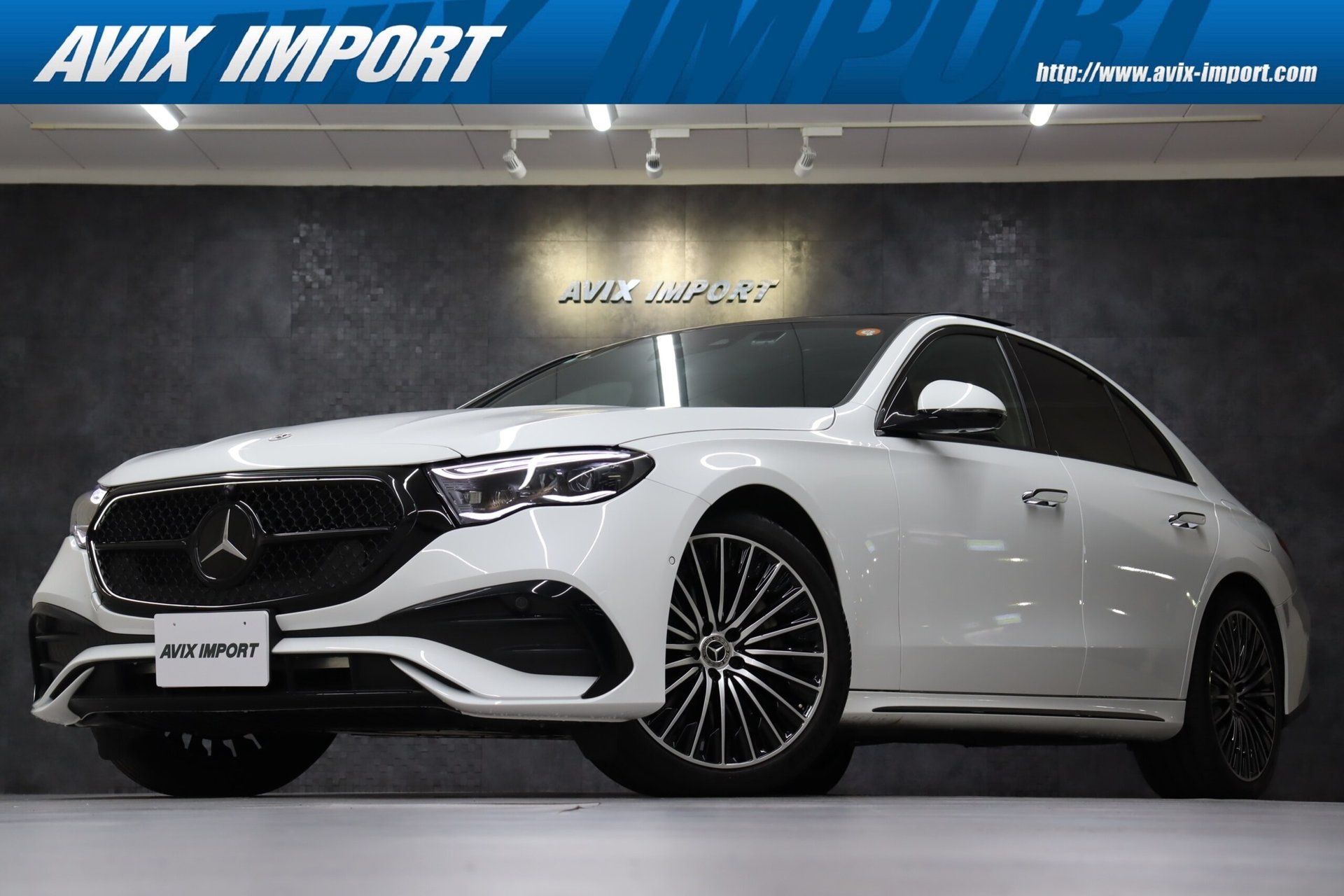 MERCEDES-BENZ E-CLASS - View 1