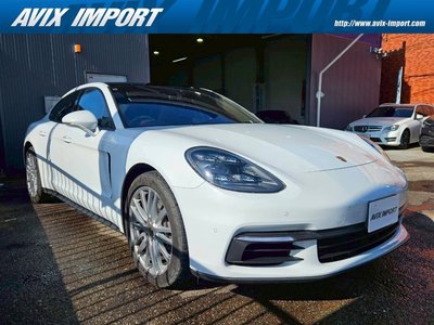 PORSCHE PANAMERA - 1