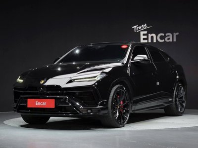 LAMBORGHINI URUS - 1