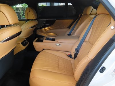 2023 Lexus LS — миниатюра 75