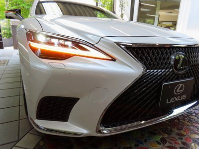 2023 Lexus LS — миниатюра 11