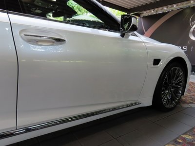 2023 Lexus LS — миниатюра 25