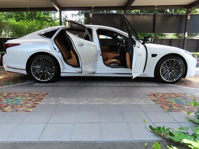 2023 Lexus LS — миниатюра 44