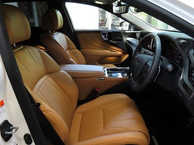 2023 Lexus LS — миниатюра 48