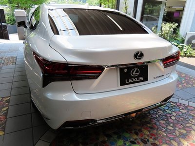 2023 Lexus LS — миниатюра 26
