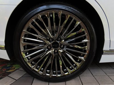 2023 Lexus LS — миниатюра 39
