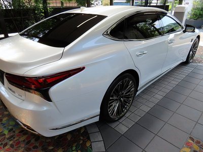 2023 Lexus LS — миниатюра 37