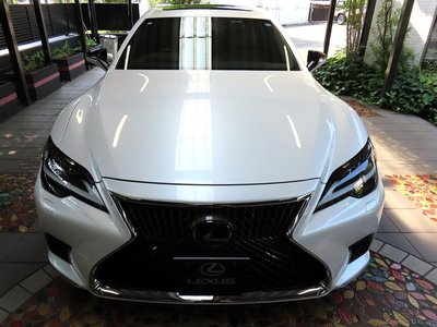 2023 Lexus LS — фото 5