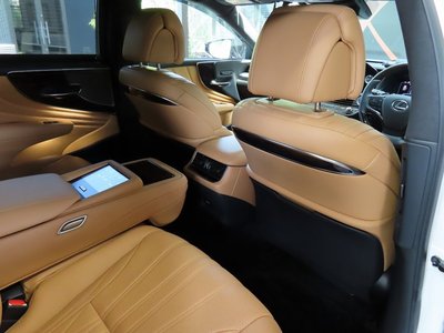 2023 Lexus LS — миниатюра 79