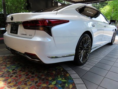 2023 Lexus LS — миниатюра 36