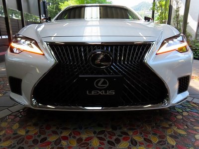 2023 Lexus LS — фото 10