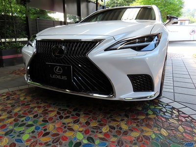2023 Lexus LS — миниатюра 40