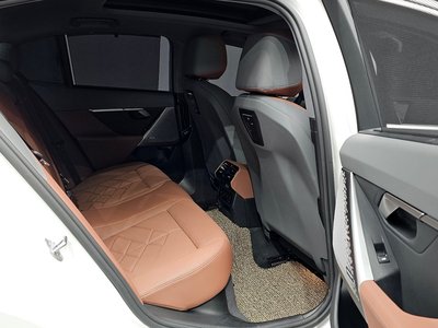 صورة مصغرة 18 لـ 2023 BMW 5 SERIES