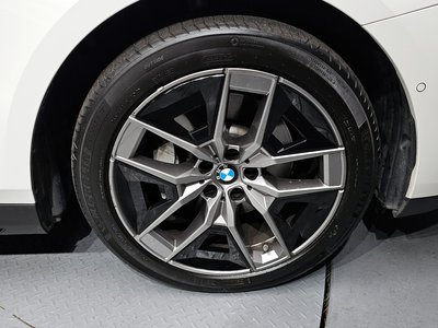 BMW 5 SERIES - 8