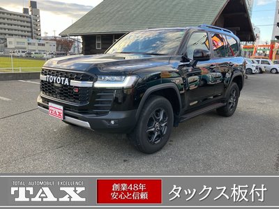 TOYOTA LAND CRUISER 300