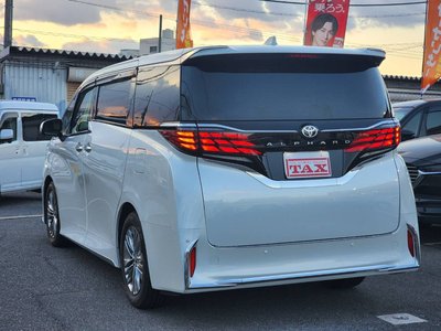 TOYOTA ALPHARD - 10