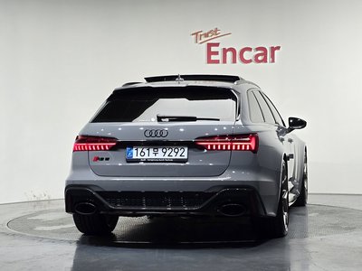 صورة 4 لـ 2025 AUDI RS6