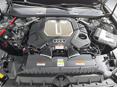 صورة 7 لـ 2025 AUDI RS6