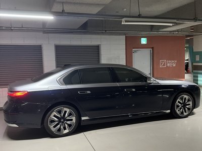 2022 BMW I7 照片 1