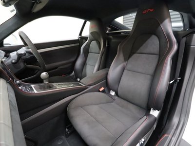 صورة مصغرة 24 لـ 2021 Porsche 718