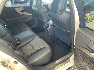 صورة مصغرة 54 لـ 2021 Lexus LS