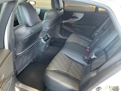 صورة مصغرة 43 لـ 2021 Lexus LS