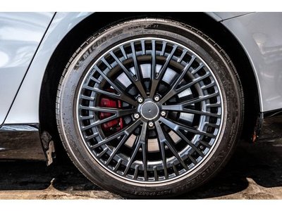 MERCEDES-BENZ EQS AMG - 9