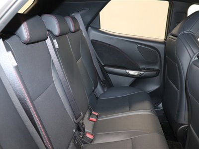 2025 Lexus LBX — миниатюра 22