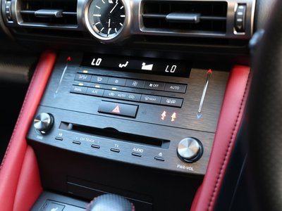 صورة مصغرة 19 لـ 2021 Lexus RC F
