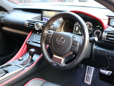 صورة مصغرة 17 لـ 2021 Lexus RC F