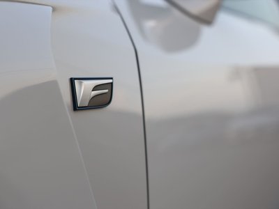 صورة مصغرة 16 لـ 2021 Lexus RC F