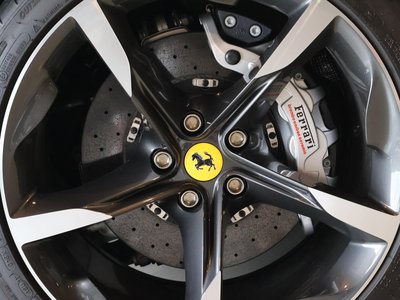 صورة مصغرة 59 لـ 2025 Ferrari SF90 SPIDER