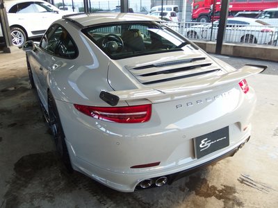 PORSCHE 911 - 10