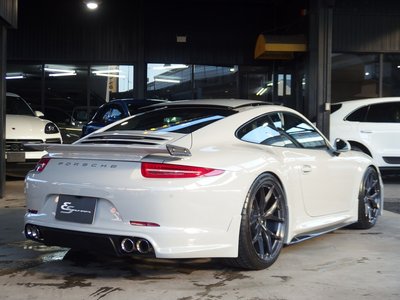 PORSCHE 911 - 8