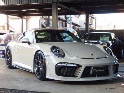 PORSCHE 911 - 1