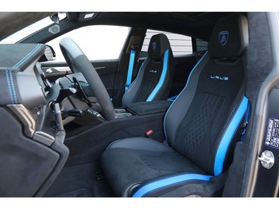 صورة مصغرة 51 لـ 2023 Lamborghini URUS