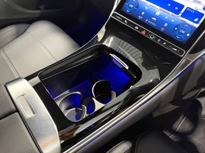 2025 Mercedes-BENZ GLC — миниатюра 22