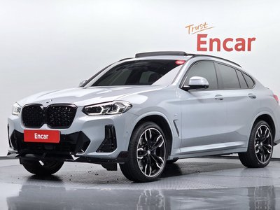 صورة 1 لـ 2025 BMW X4